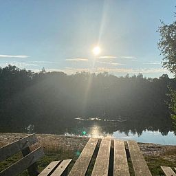 Geniessen Sie die ruhige Aussicht auf die Natur im Huisje in Langeveen, einem Ferienhaus im ruhigen Twente, Overijssel.
