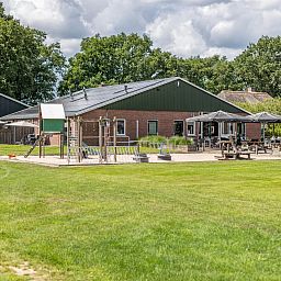 Malerische Aussicht rund um das Ferienhaus OV242 in Luttenberg, Salland.