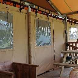 Guest house 540613 - Tent house Vechtstreek - Luxury Lodge