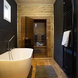 Guest house 542909 - Holiday property Vechtstreek - Huisje Jipué met bubbelbad/sauna