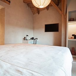 Schlafzimmer im Ferienhaus in Collendoorn, Vechtstreek, Overijssel. Komfortabler Innenraum fuer einen entspannten Aufenthalt.