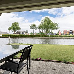 Luftaufnahme des Ferienhauses OV007 am Wasser, Giethoorn, Nordwest Overijssel, Overijssel.