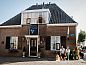 Verblijf 552309 • Vakantiewoning Noordwest Overijssel • Authentiek 2-persoons appartement in Hollandse stijl met  • 1 van 15