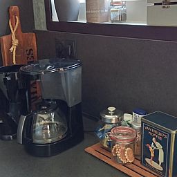 Koffiehoek in Vakantiehuisje in Staphorst, een knus plekje in het hart van Overijssel.