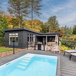 Verblijf 5707124 - Bungalow Utrechtse Heuvelrug - 10-persoons Pool Lodge | 10BZ