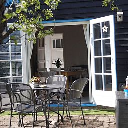 Sonnige Terrasse im Cottage in Zegveld, ideal fuer Entspannung in Zegveld, Utrecht eo, Utrecht.