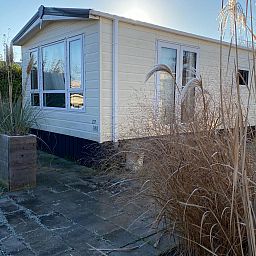 Guest house 5903545 - Holiday property Noord-Beveland - Vakantiehuis RBR 237 - Beach Resort Kamperland