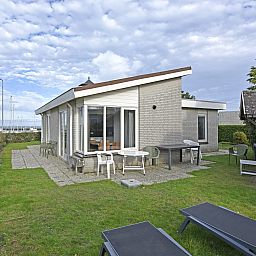 Freistehendes Haus in Kamperland mit Terrasse und Garten, ideales Ferienhaus in Noord-Beveland, Zeeland, mit Blick auf den Jachthafen.