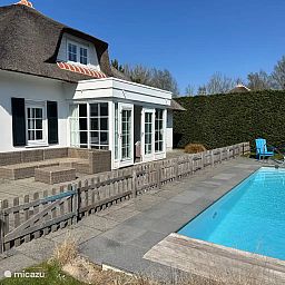 Guest house 590390 - Holiday property Noord-Beveland - ZeelandhuisaanZee