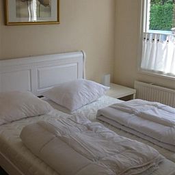Comfortable bedroom in Mi Casa, Burgh-Haamstede, Zeeland, for a relaxing night's sleep in the vacation home.