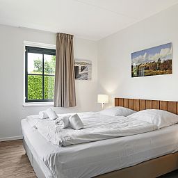 Guest house 600484 - Bungalow Schouwen-Duiveland - Duinpark 't Hof van Haamstede | 8-persoons bungalow | 8E1