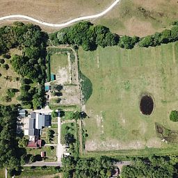 Aerial view of the green surroundings of Huisje in Renesse, a vacation home in Renesse, Zeeland.
