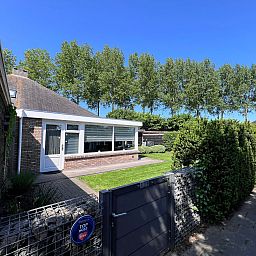 Guest house 610467 - Holiday property Tholen - Vakantiehuis in Stavenisse mit gemütlicher Terrasse