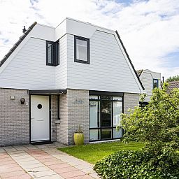 Eingang zu VZ969 Freistehendes Ferienhaus in Vlissingen, Walcheren, mit Vorgarten.