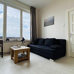 Zithoek in VZ733 Studio Vlissingen, vakantiewoning in Walcheren, met prachtig uitzicht op de omgeving.