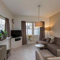 Modern bathroom in vacation home ZE1392 in Zoutelande, Walcheren.