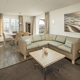 Gezellige woonkamer van Villa 5A in Cadzand-bad, Zeeuws-Vlaanderen, ideaal vakantiehuis voor ontspanning in Zeeland.