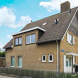 Vorderansicht von VZ331 Apartment Cadzand, einem charmanten Ferienhaus in Cadzand, Zeeland.