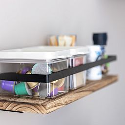 Moderne Kueche im Ferienhaus ZE1455, Wemeldinge, Zeeland mit Essecke.