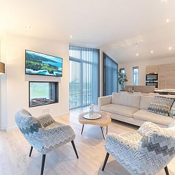 Helle Einrichtung des Ferienhauses Waterresort Oosterschelde Haus Nr. 13 in Wemeldinge, ideal fuer Familienaufenthalte.