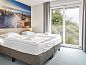 Verblijf 660158 • Bungalow Goeree-Overflakkee • Strand Resort Ouddorp Duin | 10-persoons villa - Grasduin |   • 12 van 21