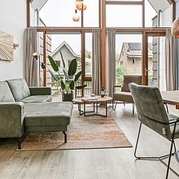 Guest house 670847 - Bungalow Groene hart - De Reeuwijkse Plassen | 2-persoons waterwoning | 2L