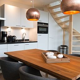 Guest house 670847 - Bungalow Groene hart - De Reeuwijkse Plassen | 2-persoons waterwoning | 2L