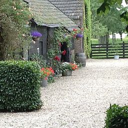 Charmant Vakantiehuisje in Vlist met landelijke omgeving en bloeiende tuin, gelegen in het Groene Hart van Zuid-Holland.