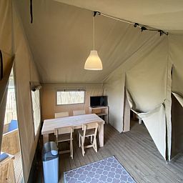 Guest house 681808 - Tent house Noordzeekust - Safaritent + toilet