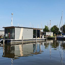 Jachthaven Heeg (Huren Houseboat)