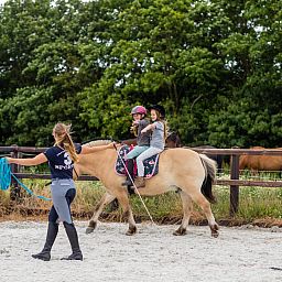 FarmCamps Fleur Stables