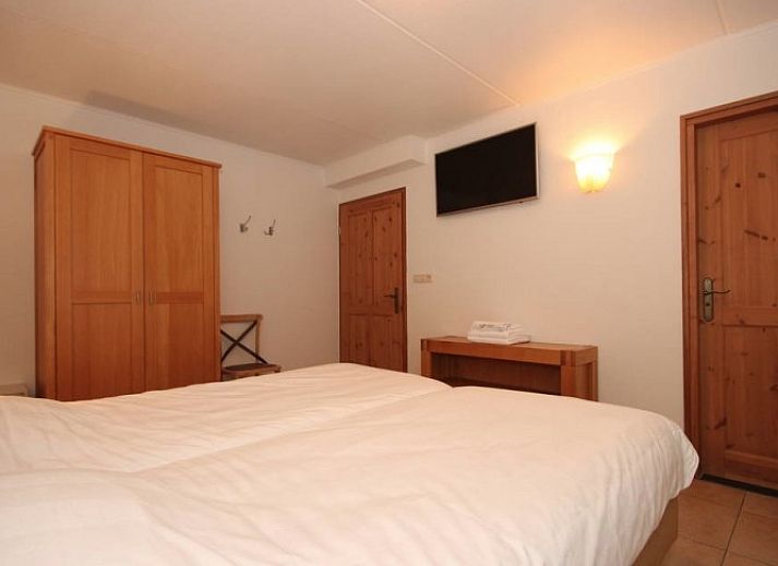 Luxurioese rollstuhlgerechte Villa fuer 6 Personen mit Reetdach in De Cocksdorp, Texel, Watteninseln, umgeben von Natur.