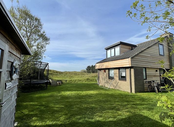 Kuechengeraete in Kaap Zilt Texel, De Cocksdorp, mit Wasserkocher, Mixer und Kaffeemaschine.