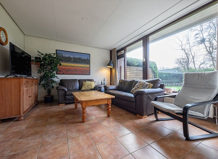 Vakantiehuis Slufterhoek 100 in De Cocksdorp, Texel met zonnig terras en groene tuin.