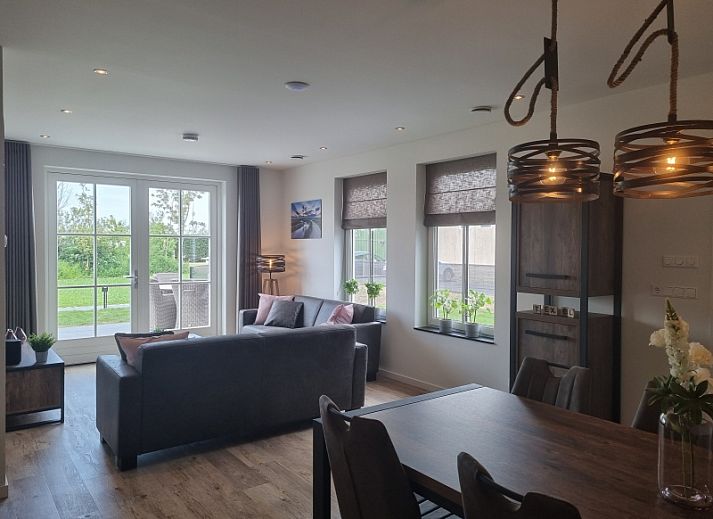 Geniet van de rust bij Vakantiehuis De Slufter, gelegen in De Cocksdorp, Texel, omringd door een prachtige natuurlijke omgeving.