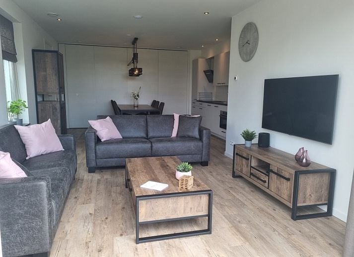 Geniet van de rust bij Vakantiehuis De Slufter, gelegen in De Cocksdorp, Texel, omringd door een prachtige natuurlijke omgeving.