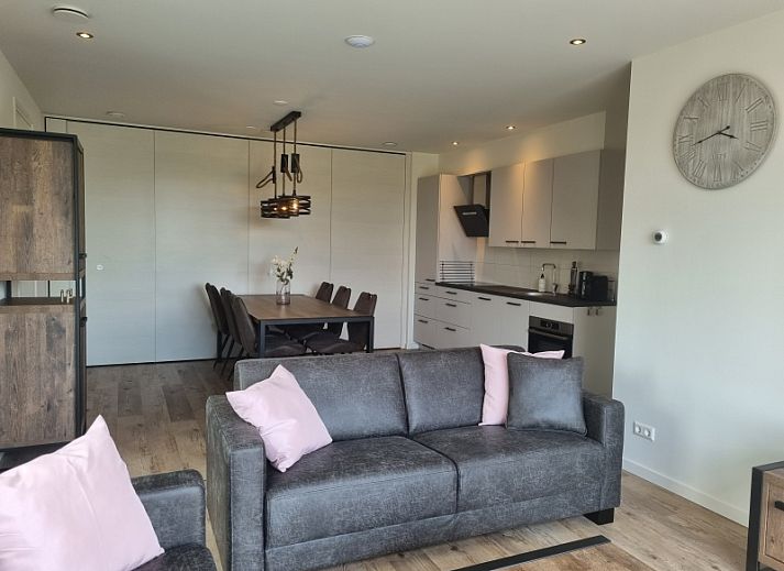 Geniet van de rust bij Vakantiehuis De Slufter, gelegen in De Cocksdorp, Texel, omringd door een prachtige natuurlijke omgeving.