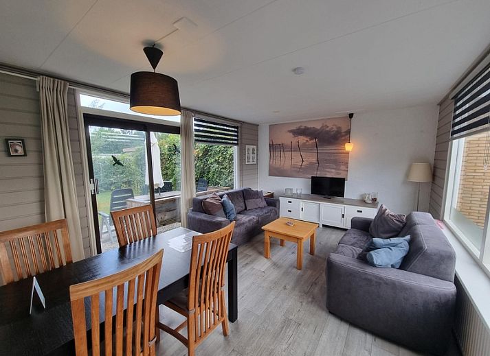 Bungalowpark Tamarisk - Bungalow 174 - Zilt Zand in De Cocksdorp, Texel with sunny garden and terrace.