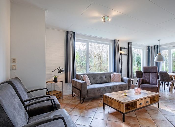 Vakantiehuis Slufterduin 134 in De Cocksdorp Texel met ruime tuin en terras.