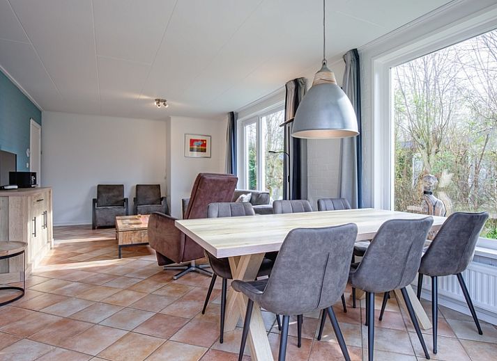 Vakantiehuis Slufterduin 134 in De Cocksdorp Texel met ruime tuin en terras.