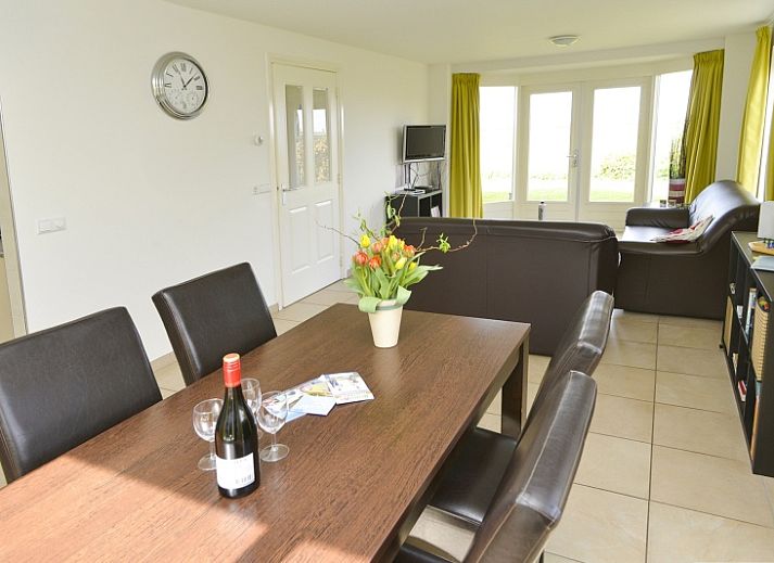 Plexat vacation home with glass veranda in De Cocksdorp, Texel, Wadden Islands.