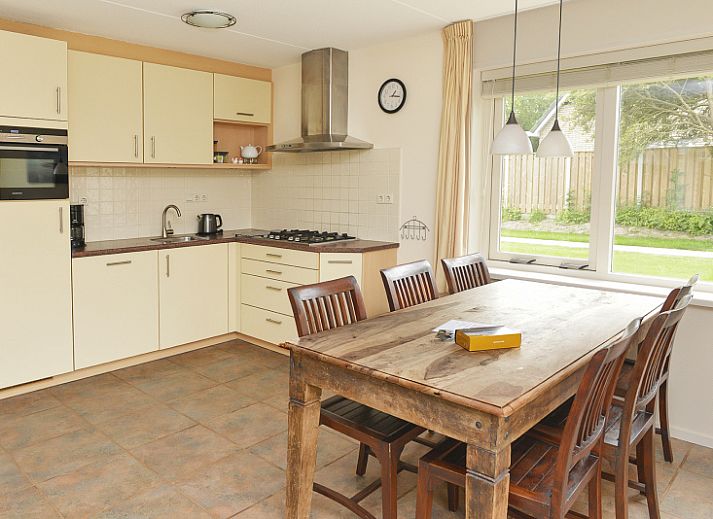 Gezellig vakantiehuis Vuurtorenwachter in De Cocksdorp, Texel, omgeven door natuur en rust.