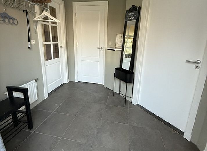 Veranda of Family House Dacha in De Cocksdorp Texel, ideal for sunny days in a vacation home on the Wadden Islands.