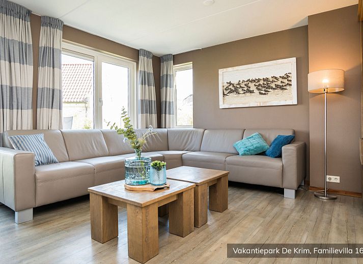 Family villa 16 persons in De Cocksdorp, Texel with beautiful views of pond and nature.