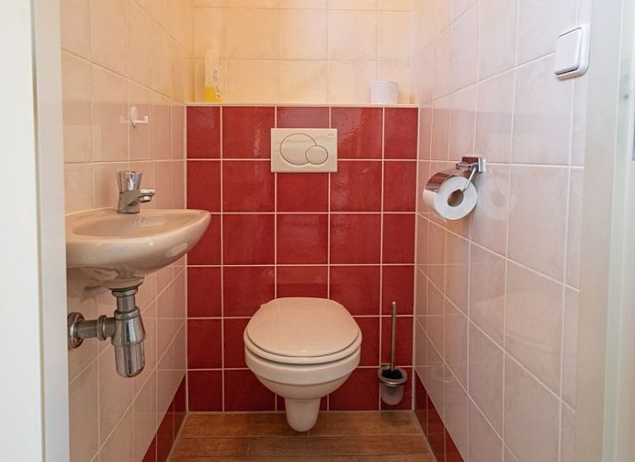 Moderne Kueche im Ferienhaus Junier/Huisman, Sued-Eierland, Texel mit voller Ausstattung.