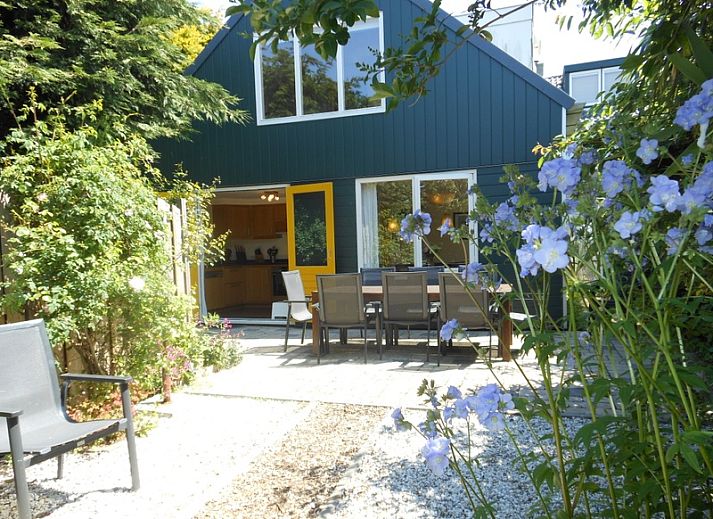 Vakantiehuis Ganzenvlucht in De Cocksdorp Texel met zonnig terras en natuurlijke omgeving.