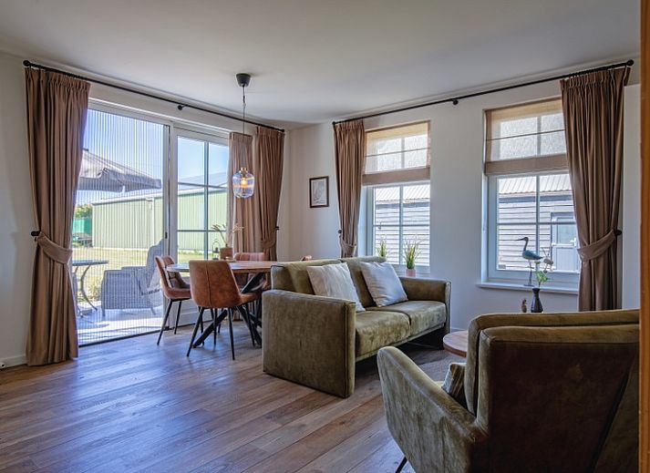 Appartement B in De Cocksdorp, Texel, met ruim terras en uitzicht op de Waddeneilanden.