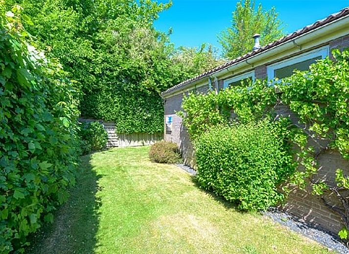 Bungalow Slufterhoek 108 in De Cocksdorp, Texel, mit sonnigem Garten und Terrasse, ideales Urlaubsdomizil auf den Watteninseln.