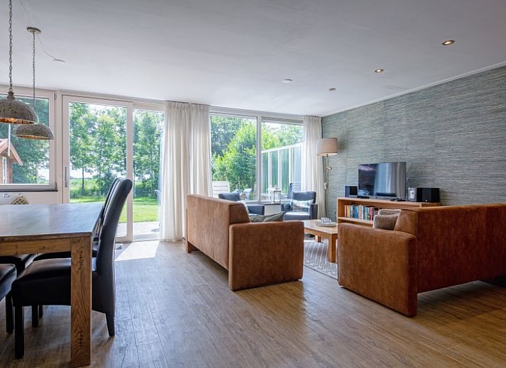 Vacation home Slufterhoek 132 in De Cocksdorp, Texel with spacious garden and terrace, ideal for relaxation on the Wadden Islands.