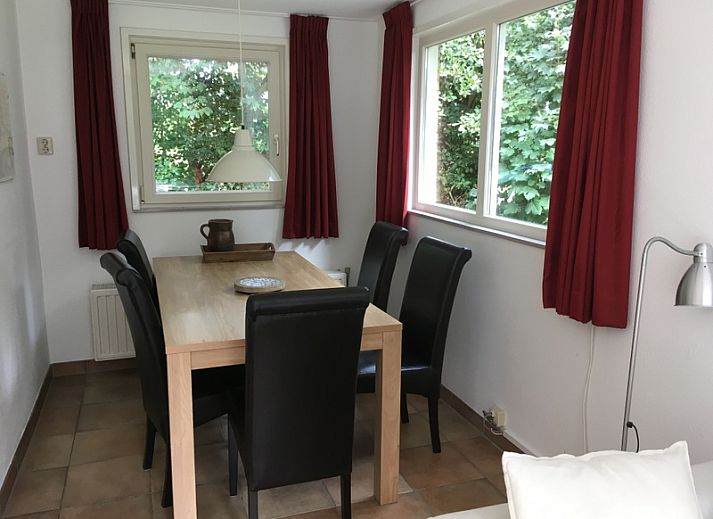 Bungalowpark Slufteroord - Vakantiehuis Slufteroord 270 in De Cocksdorp, Texel met ruime tuin en trampoline.